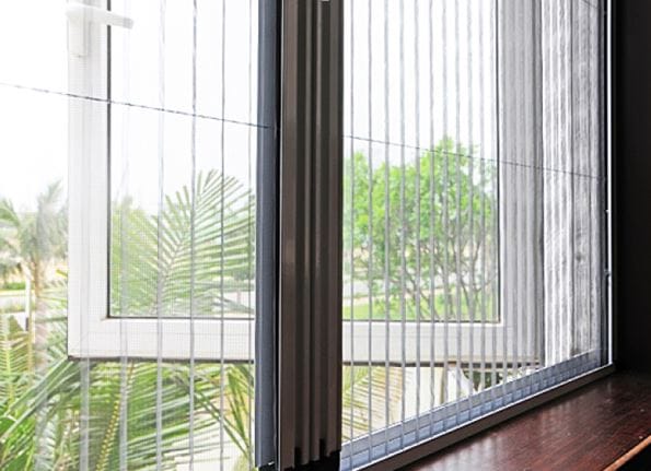 Có cửa lưới chống muỗi bạn tha hồ tận hưởng không khí ngoài trời vào ban đêm