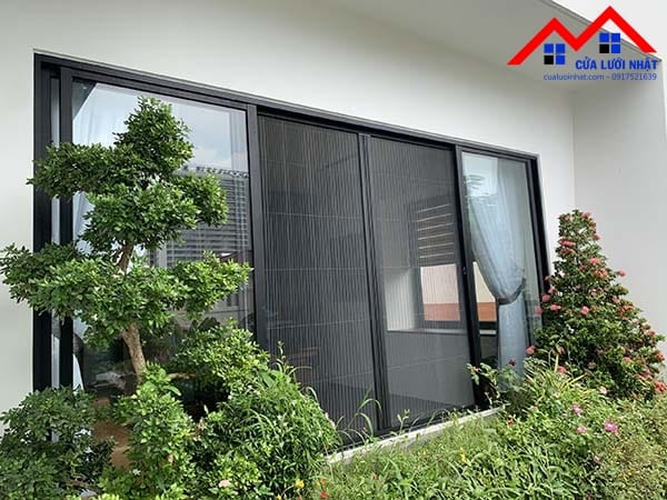 Hình ảnh cửa lưới biệt thự Anh Trưởng, Quận 7