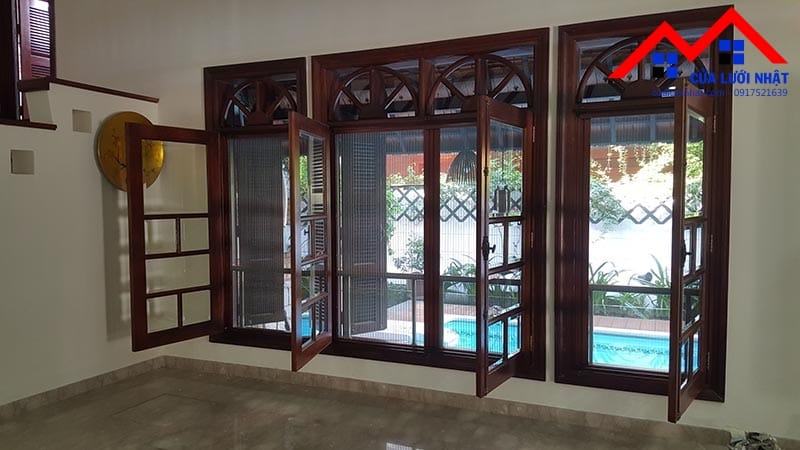 cửa lưới chống muỗi biệt thự Thảo Điền Quận 2