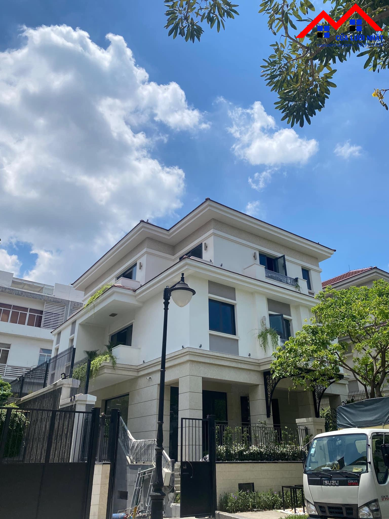 Cửa Lưới Chống Muỗi cho Biệt Thự Cao Cấp