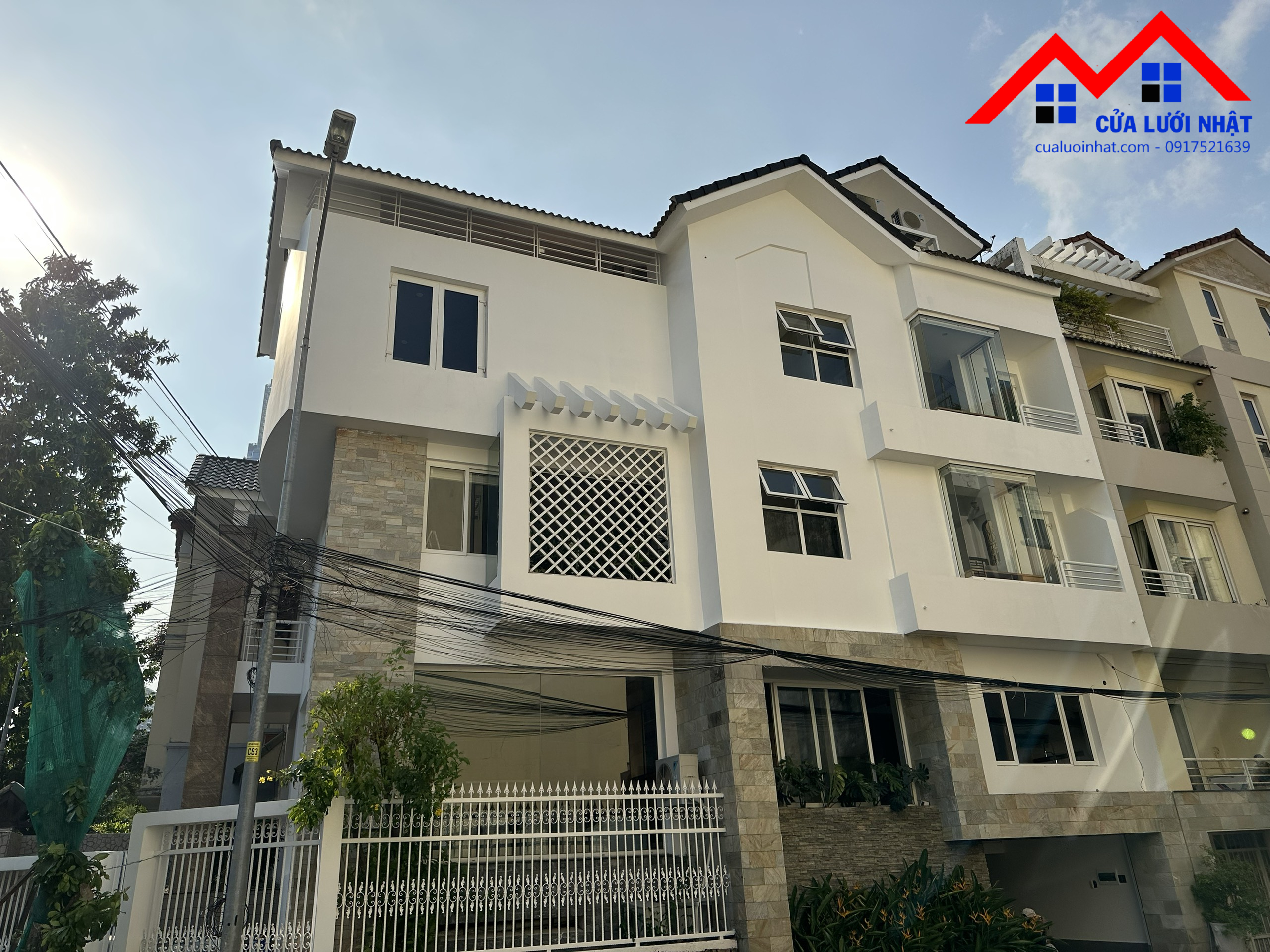 Công trình Cửa Lưới Chống Muỗi cho Villa Biệt Thự Cao Cấp