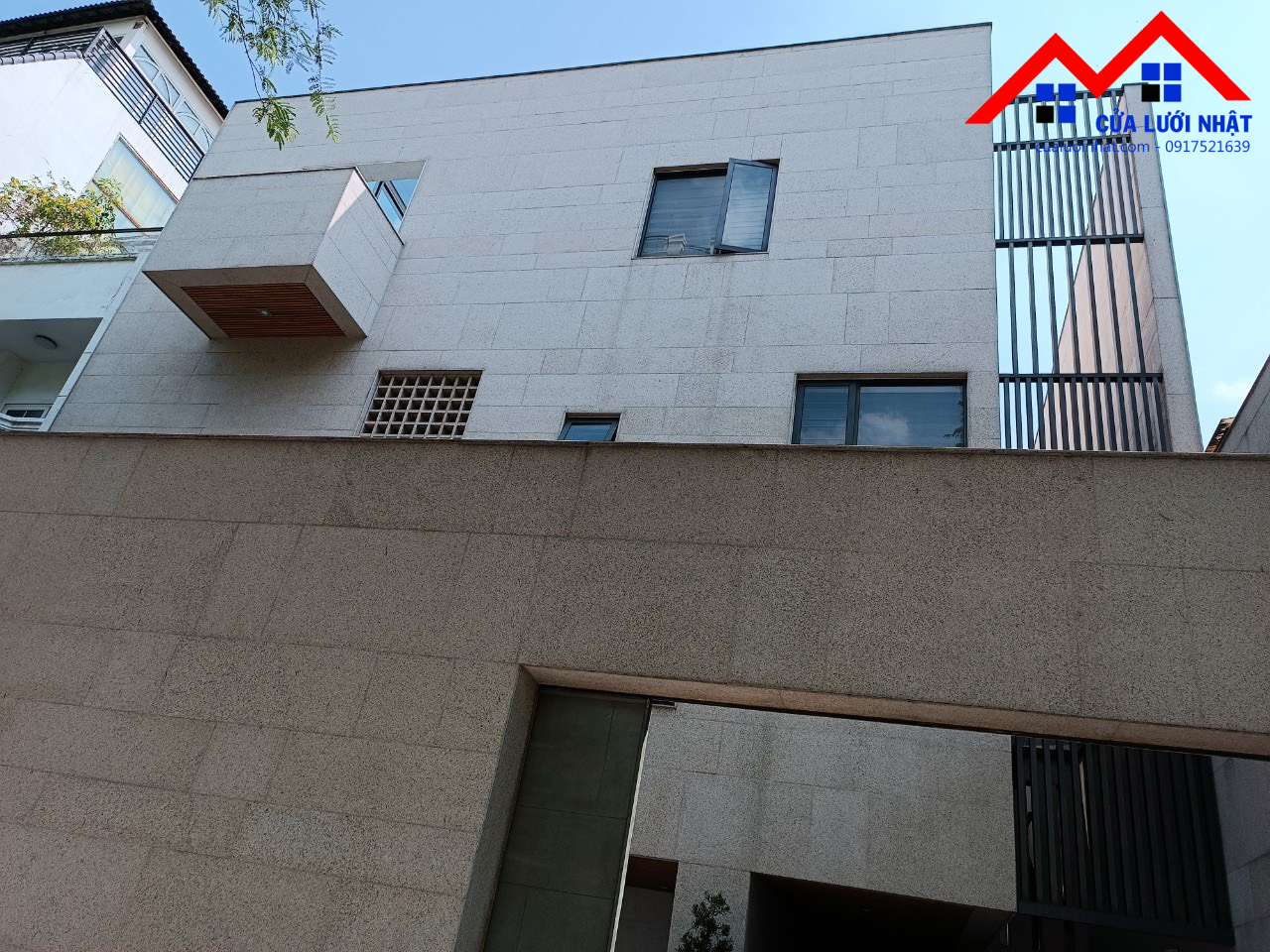 Công trình Cửa Lưới Chống Muỗi cho Villa Biệt Thự Cao Cấp