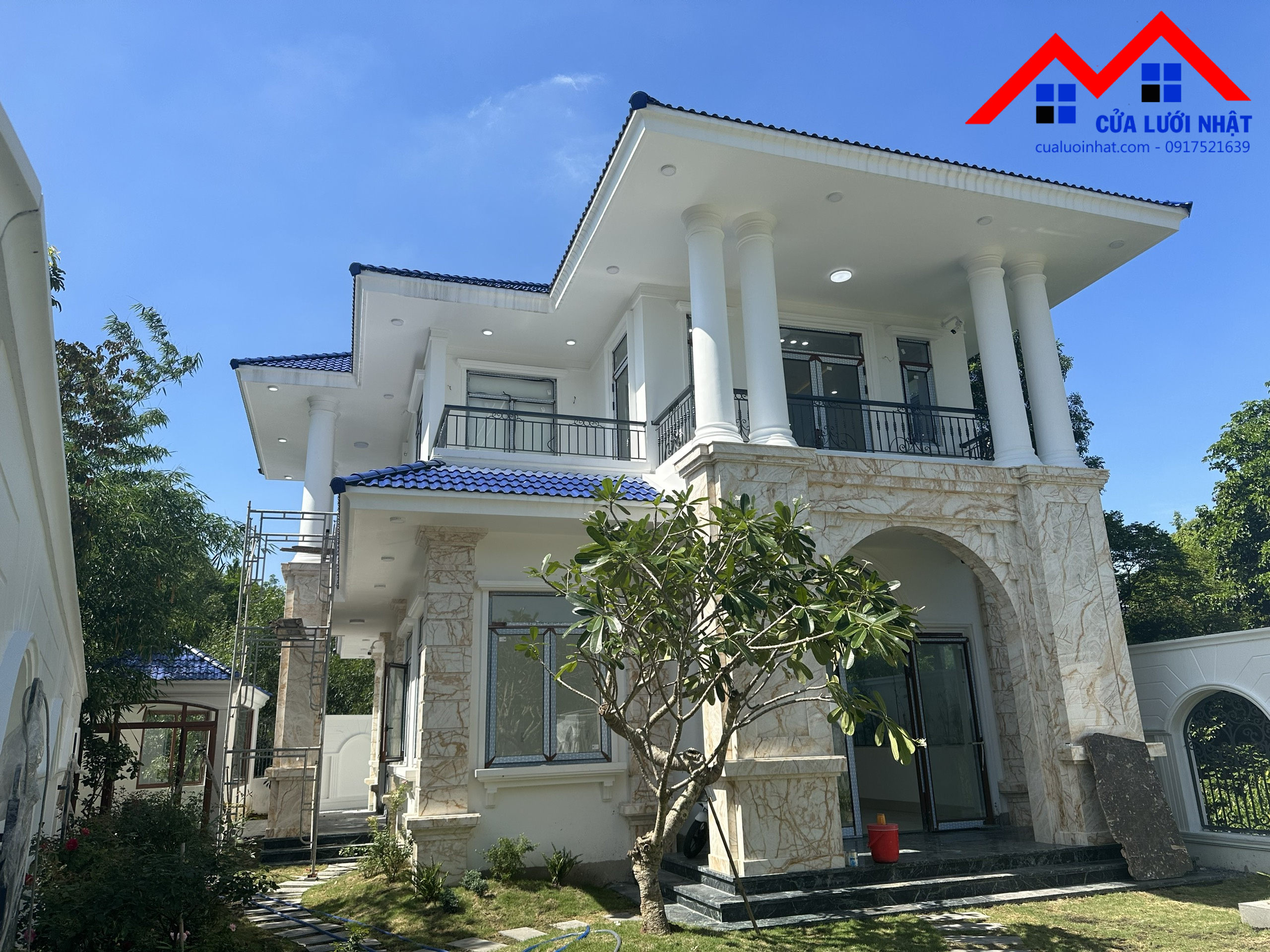 Công trình Cửa Lưới Chống Muỗi cho Biệt Thự Cao Cấp